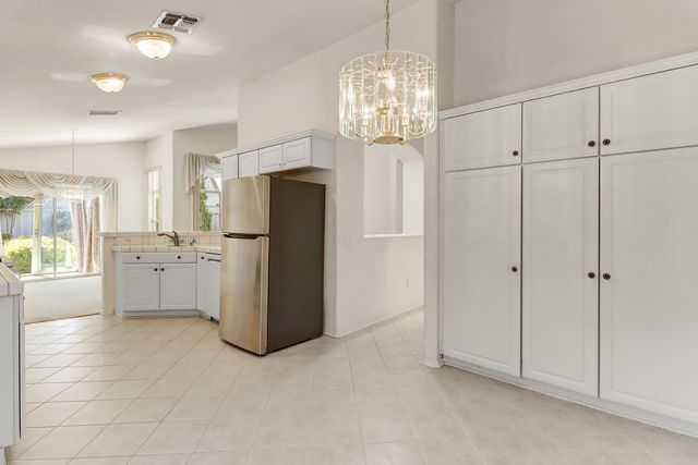 409 Garden Breeze Ct, Roseville, CA 95747