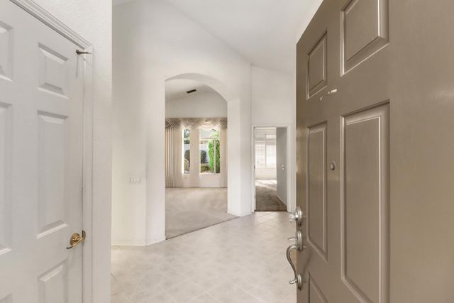 409 Garden Breeze Ct, Roseville, CA 95747