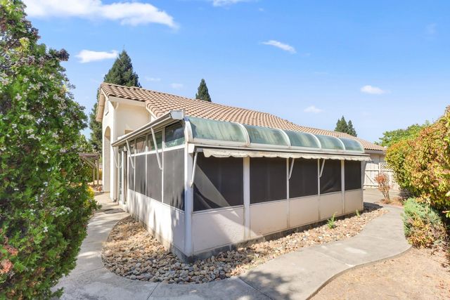 409 Garden Breeze Ct, Roseville, CA 95747