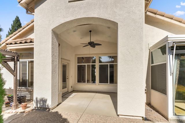 409 Garden Breeze Ct, Roseville, CA 95747