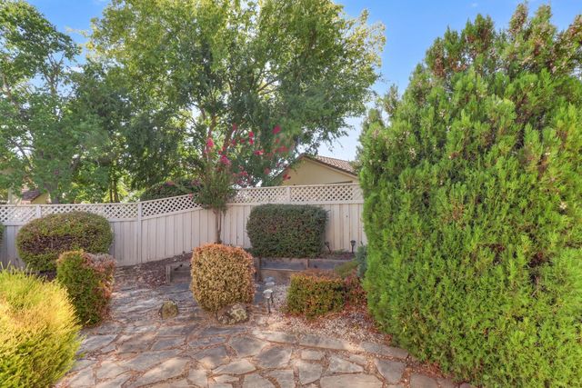 409 Garden Breeze Ct, Roseville, CA 95747