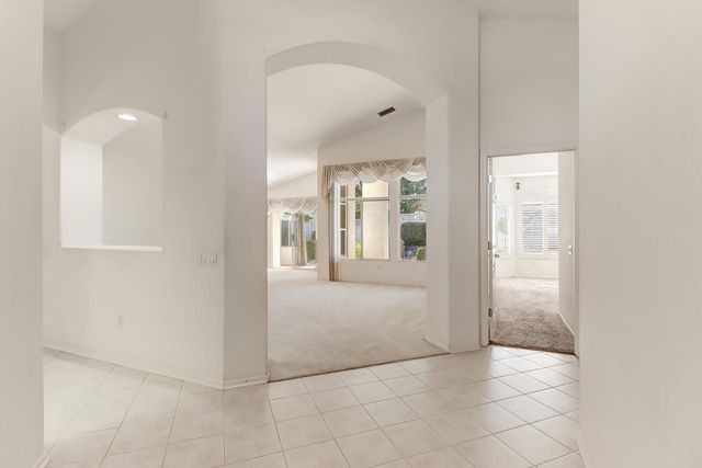 409 Garden Breeze Ct, Roseville, CA 95747