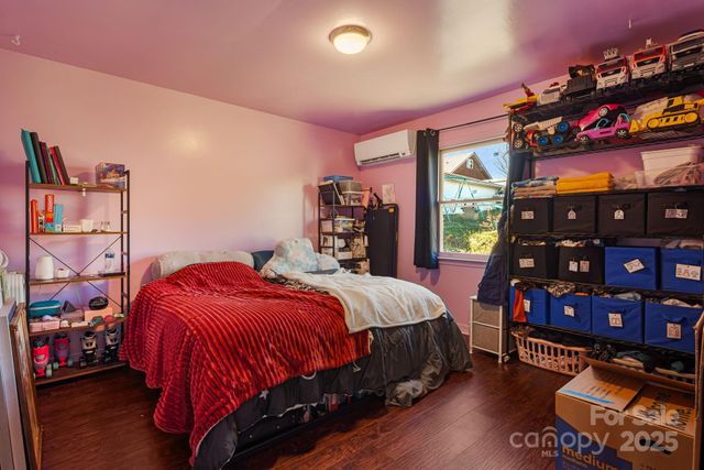 3 Elizabeth Street, Canton, NC 28716