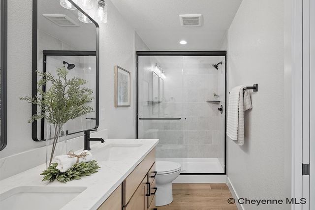 2243 PACK SADDLE RD, Cheyenne, WY 82009