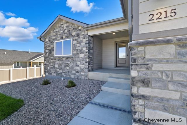 2243 PACK SADDLE RD, Cheyenne, WY 82009
