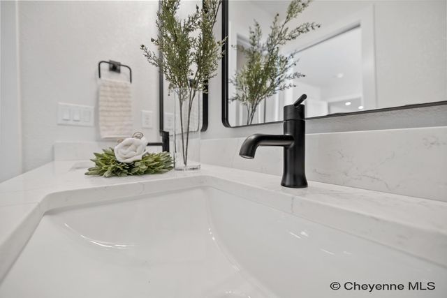 2243 PACK SADDLE RD, Cheyenne, WY 82009