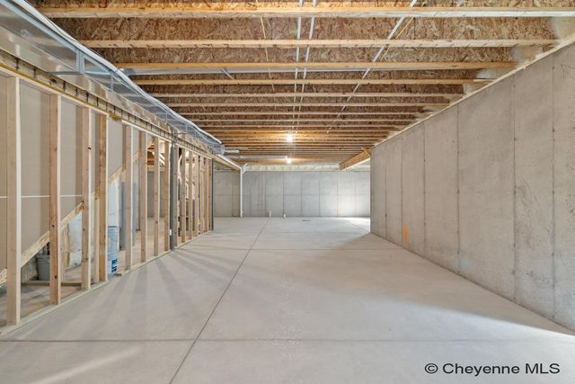 2243 PACK SADDLE RD, Cheyenne, WY 82009