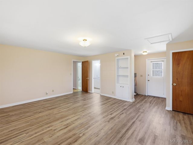 305 STERLING Drive, Montgomery, AL 36109