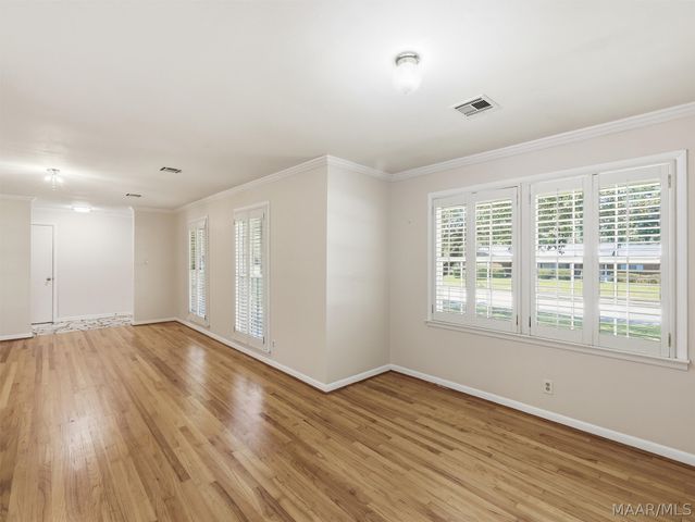 305 STERLING Drive, Montgomery, AL 36109