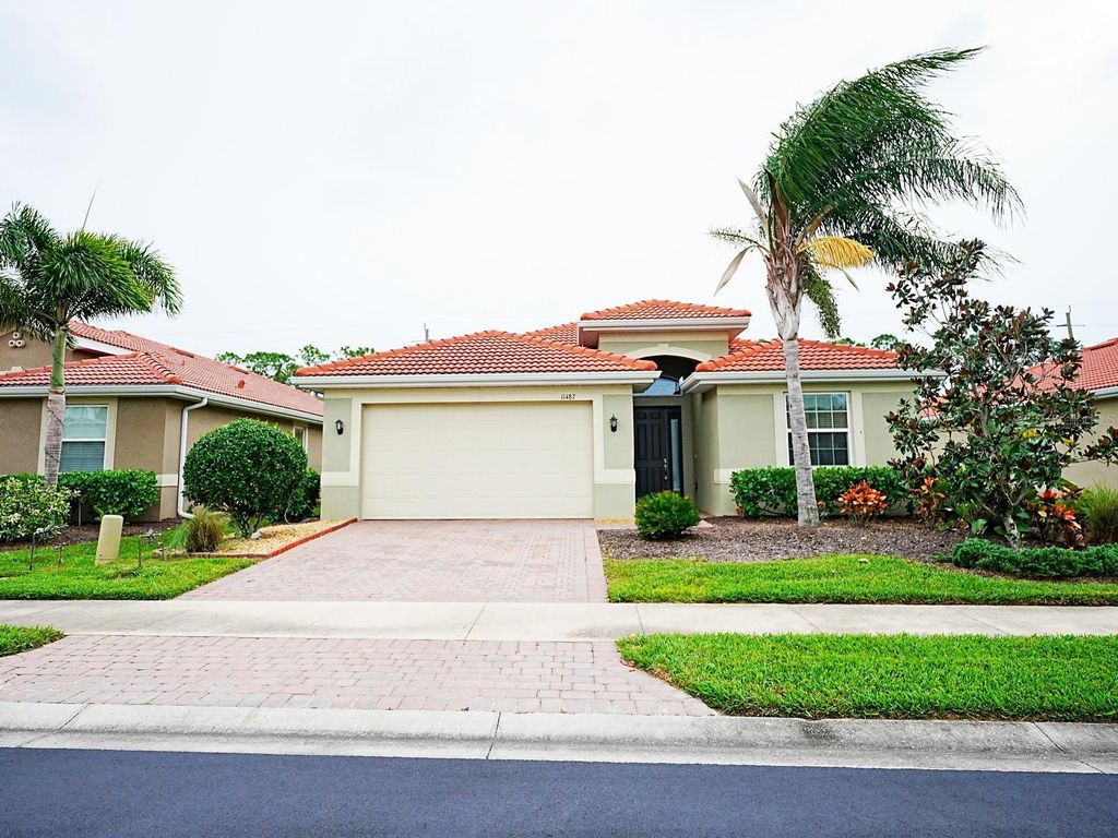 11487 BLACKFIN STREET, Venice, FL 34292