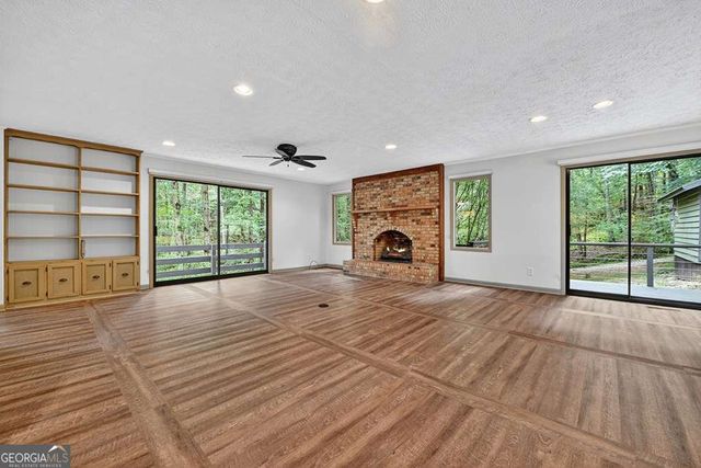 260 Flat Creek Crossing, Blue Ridge, GA 30513