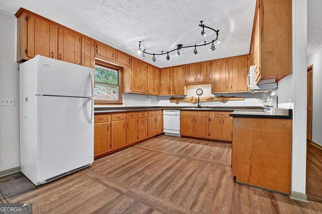 260 Flat Creek Crossing, Blue Ridge, GA 30513