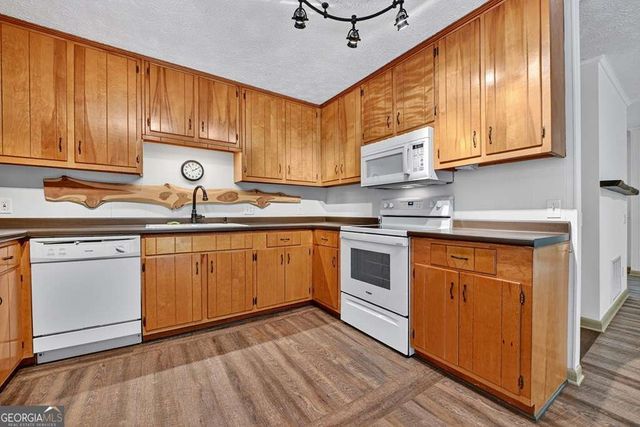 260 Flat Creek Crossing, Blue Ridge, GA 30513