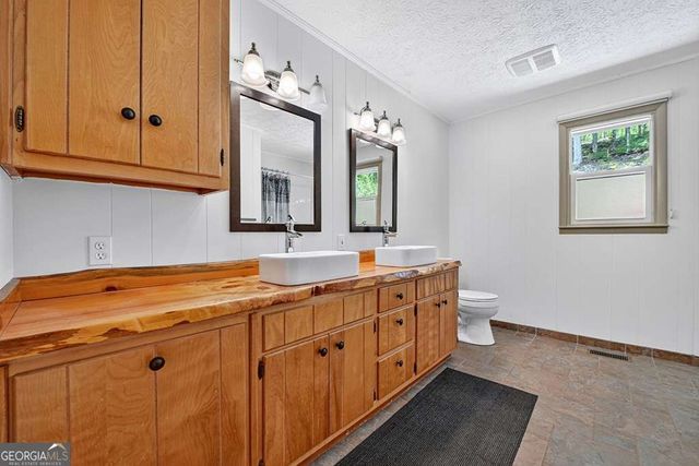 260 Flat Creek Crossing, Blue Ridge, GA 30513