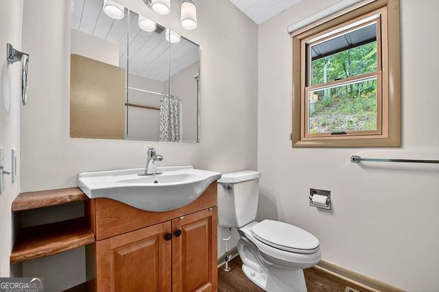 260 Flat Creek Crossing, Blue Ridge, GA 30513