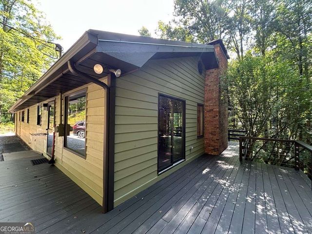 260 Flat Creek Crossing, Blue Ridge, GA 30513