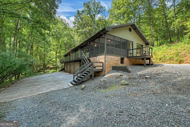 260 Flat Creek Crossing, Blue Ridge, GA 30513