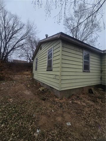 1901 Spring Street, Kansas City, MO 64126