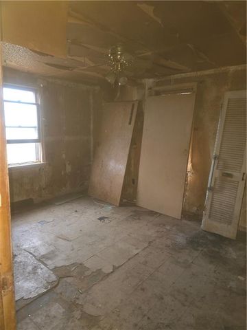 1901 Spring Street, Kansas City, MO 64126