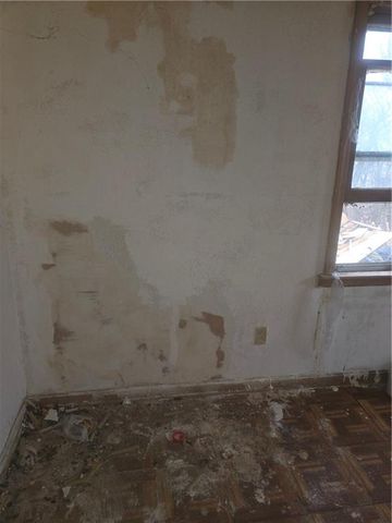 1901 Spring Street, Kansas City, MO 64126