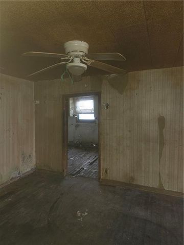 1901 Spring Street, Kansas City, MO 64126