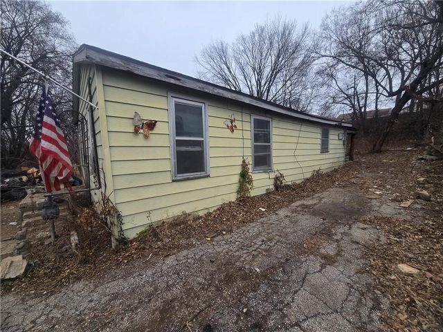 1901 Spring Street, Kansas City, MO 64126