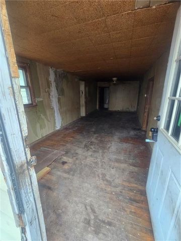 1901 Spring Street, Kansas City, MO 64126