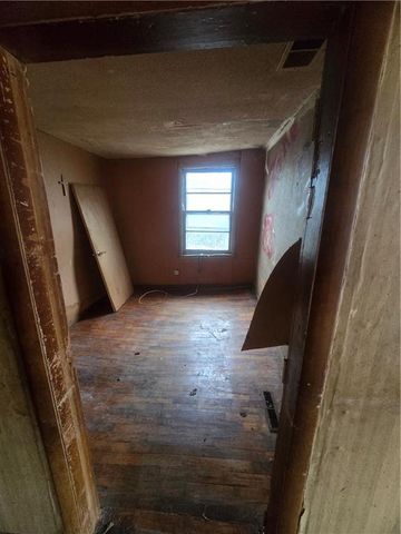 1901 Spring Street, Kansas City, MO 64126