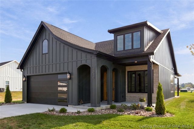 5010 Win Way, Jeffersonville, IN 47130