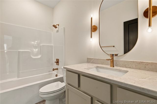 5010 Win Way, Jeffersonville, IN 47130