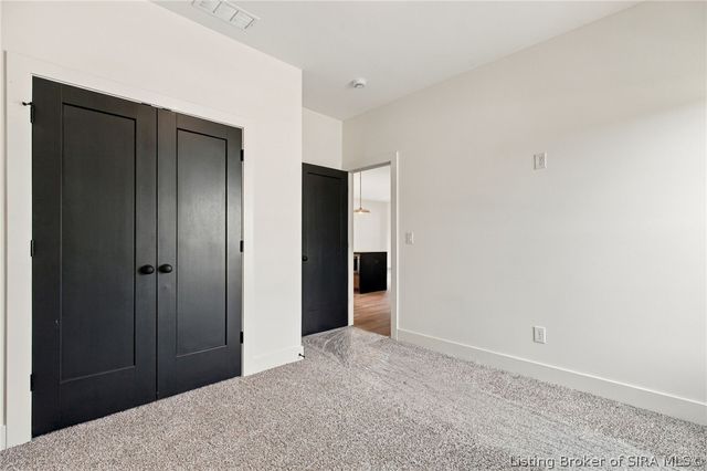 5010 Win Way, Jeffersonville, IN 47130