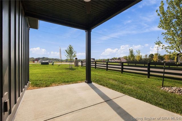 5010 Win Way, Jeffersonville, IN 47130