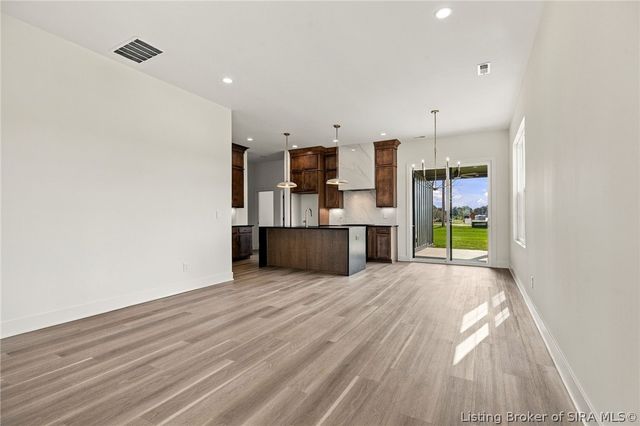 5010 Win Way, Jeffersonville, IN 47130