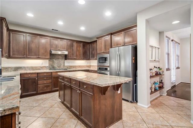 5816 W Avenue K-14, Lancaster, CA 93536