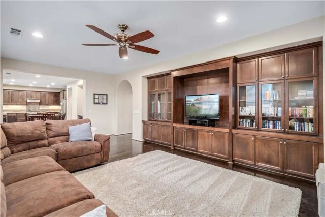 5816 W Avenue K-14, Lancaster, CA 93536