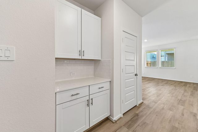 704 Sand Dollar Drive, Kemah, TX 77565