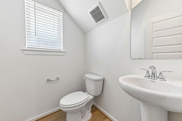 704 Sand Dollar Drive, Kemah, TX 77565