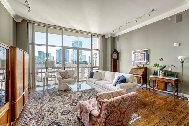 2211 Briarglen Drive 706, Houston, TX 77027