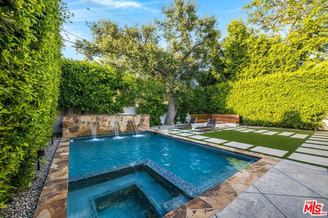 10515 Whipple Street, Toluca Lake (los Angeles), CA 91602