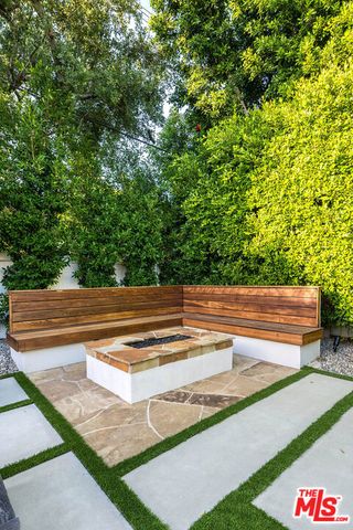 10515 Whipple Street, Toluca Lake (los Angeles), CA 91602