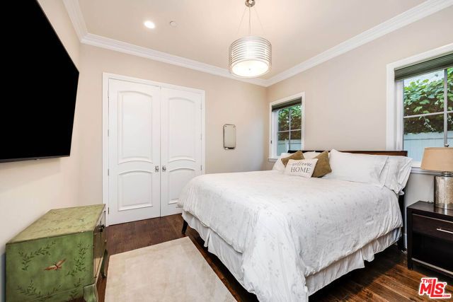 10515 Whipple Street, Toluca Lake (los Angeles), CA 91602