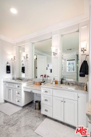 10515 Whipple Street, Toluca Lake (los Angeles), CA 91602