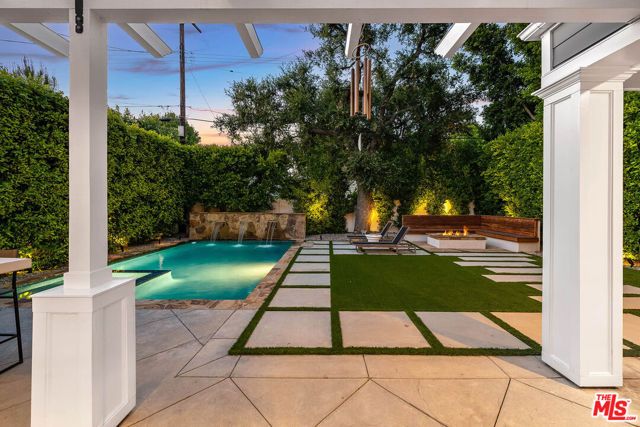 10515 Whipple Street, Toluca Lake (los Angeles), CA 91602