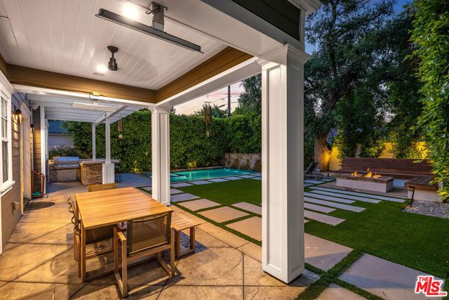 10515 Whipple Street, Toluca Lake (los Angeles), CA 91602