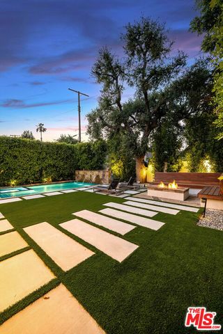 10515 Whipple Street, Toluca Lake (los Angeles), CA 91602
