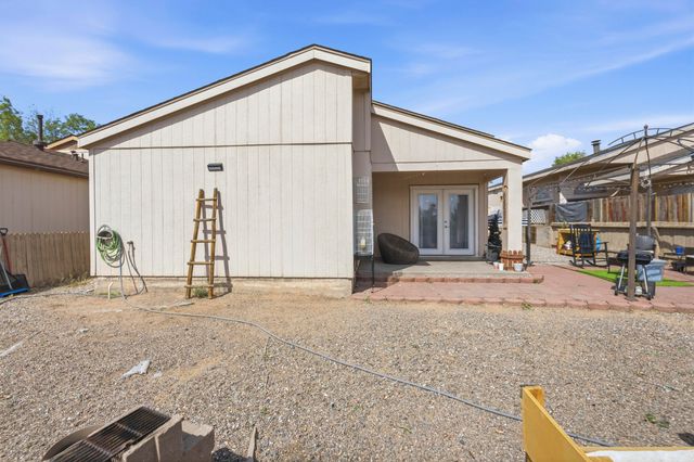 1728 Jeffrey Road NE, Rio Rancho, NM 87144