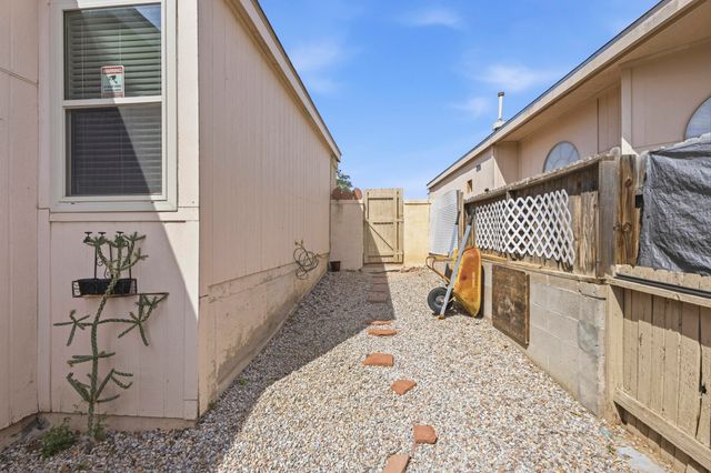 1728 Jeffrey Road NE, Rio Rancho, NM 87144