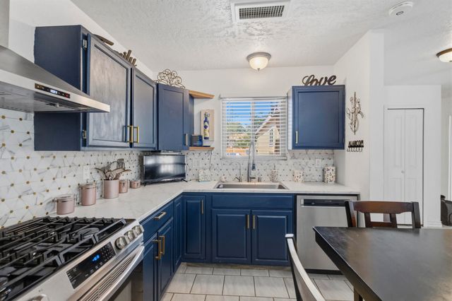 1728 Jeffrey Road NE, Rio Rancho, NM 87144