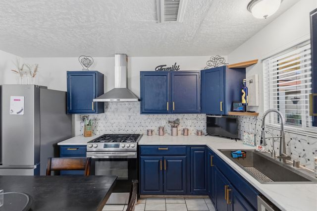 1728 Jeffrey Road NE, Rio Rancho, NM 87144