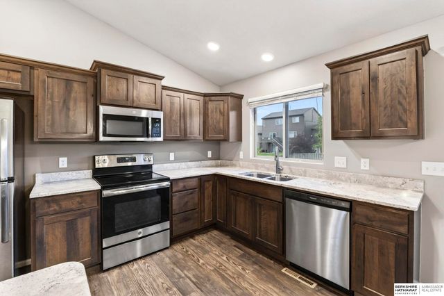 16637 Potter Street, Bennington, NE 68007